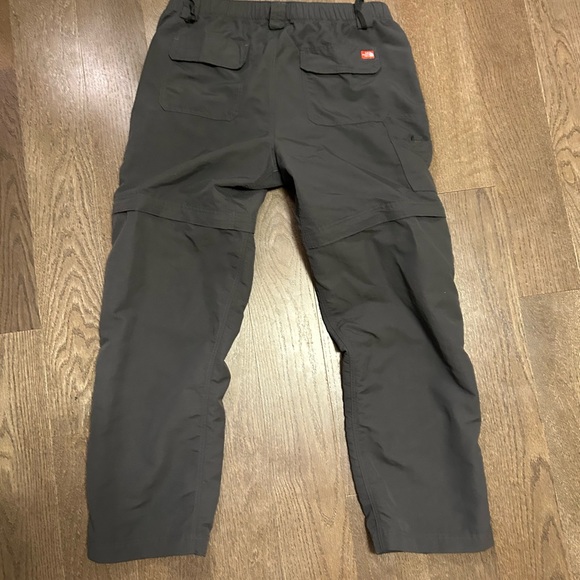 North Face Grey convertible cargo pants - Picture 3 of 5